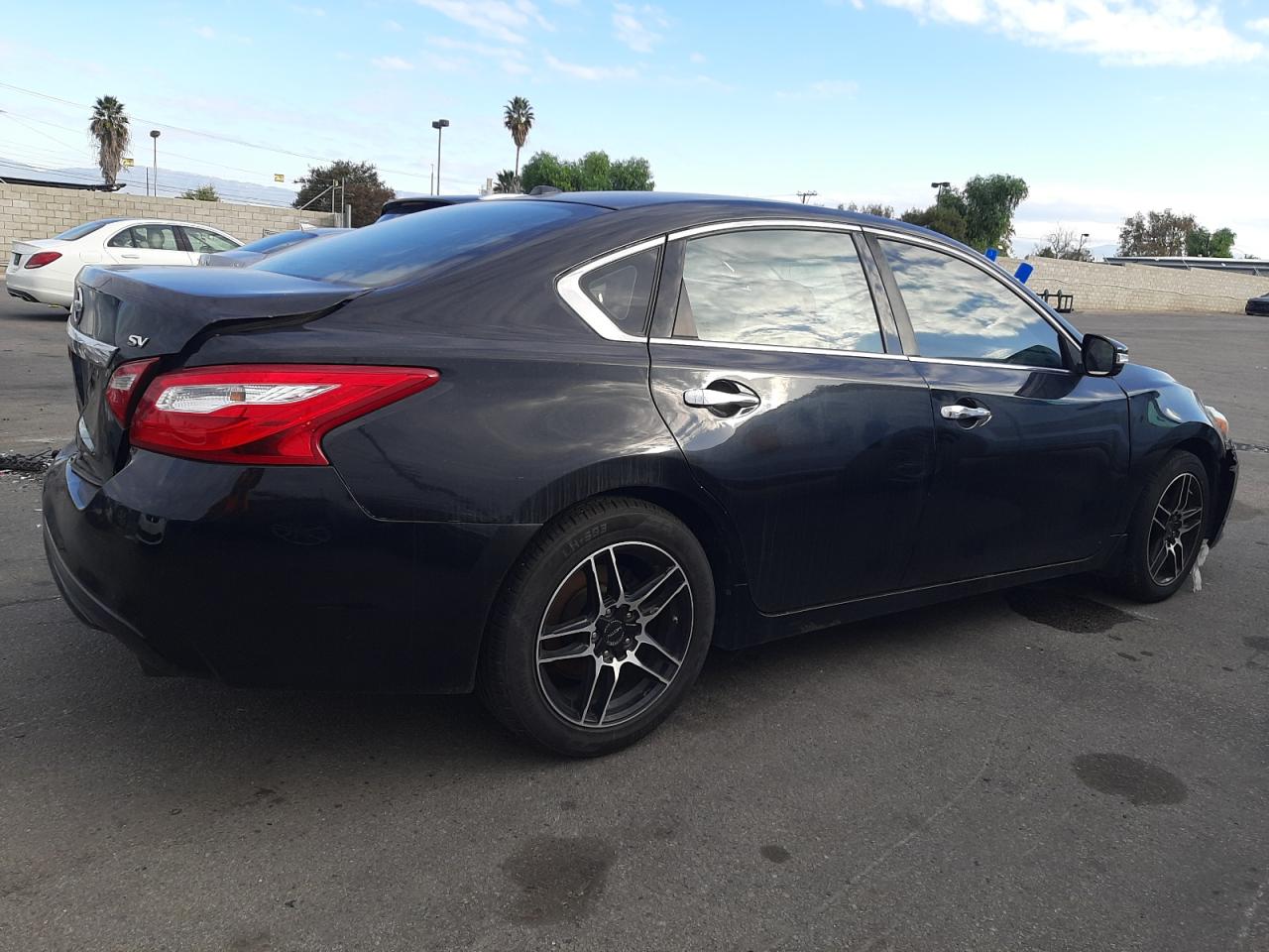 Obraz 3 z 2016 NISSAN ALTIMA 2.5 2016 z VIN 1N4AL3AP6GC125429