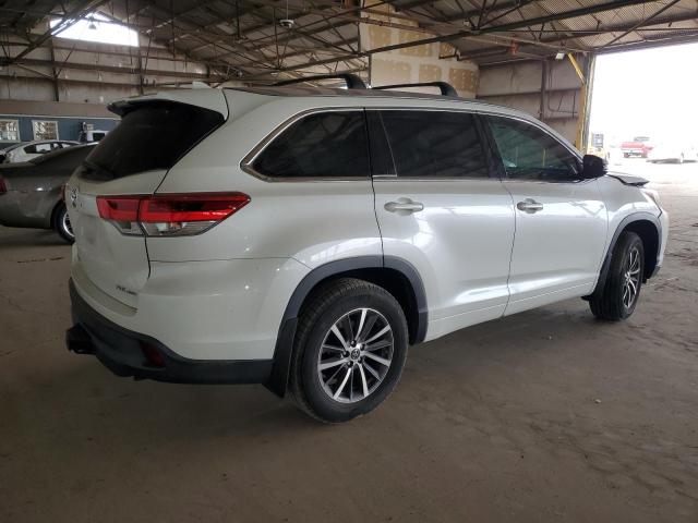 Image 3 of 2018 TOYOTA HIGHLANDER SE 2018 with VIN 5TDJZRFH5JS531401