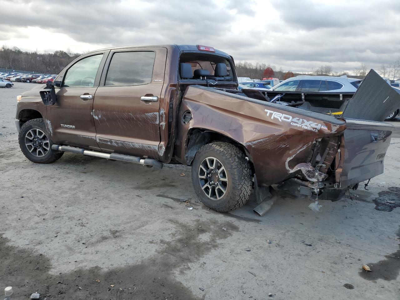 Изображение 2 2015 TOYOTA TUNDRA CREWMAX LIMITED 2015 с VIN 5TFHY5F14FX487874