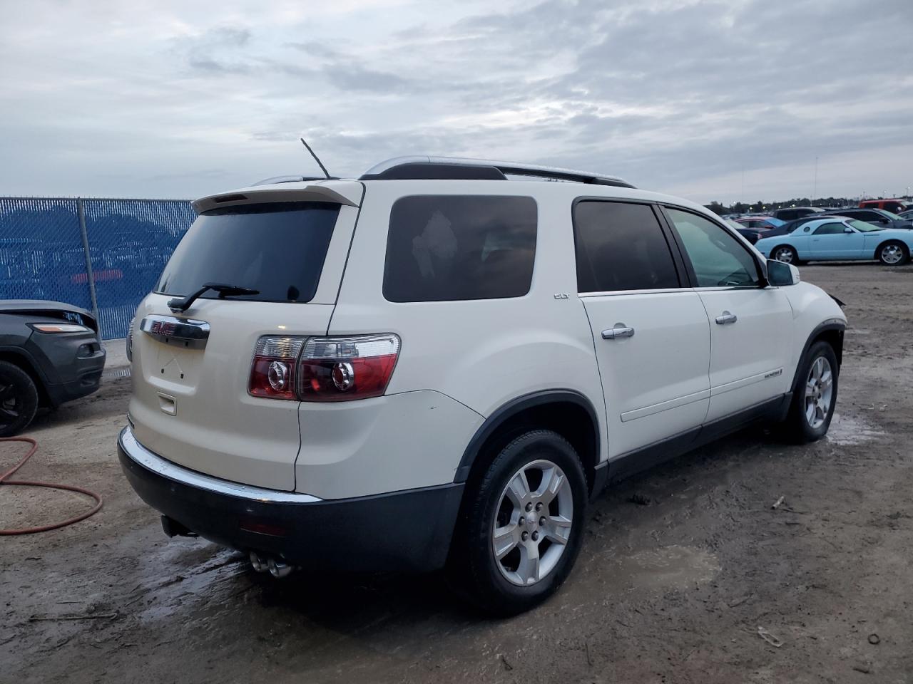 Image 3 of 2007 GMC ACADIA SLT-2 2007 with VIN 1GKER33727J130098