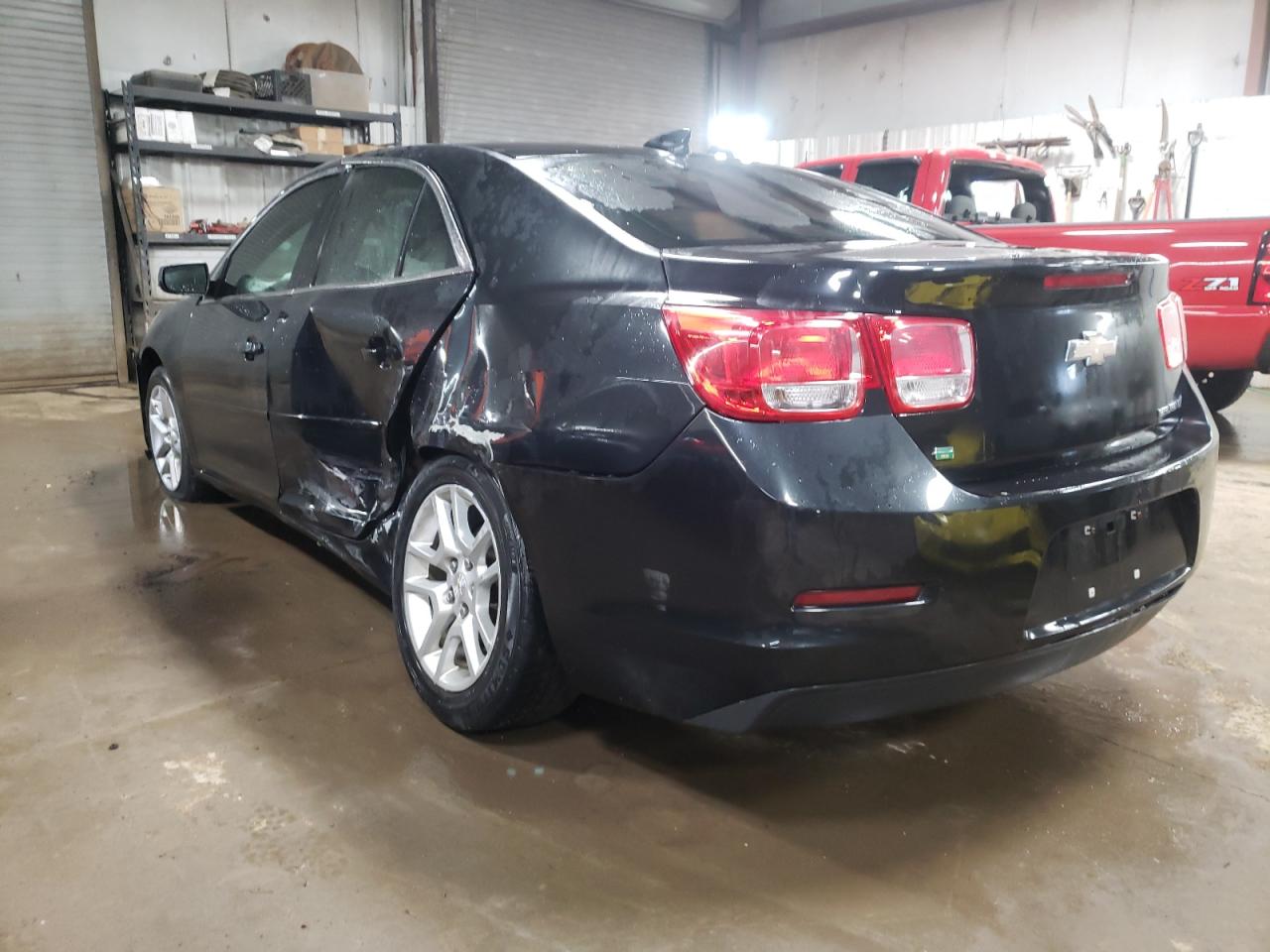 Изображение 2 2015 CHEVROLET MALIBU 1LT 2015 с VIN 1G11C5SL0FF207163