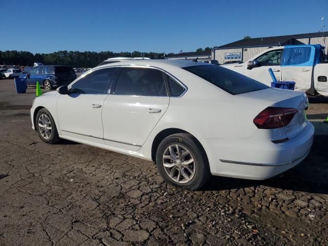 Obraz 2 z 2017 VOLKSWAGEN PASSAT S 2017 z VIN 1VWAT7A34HC072579