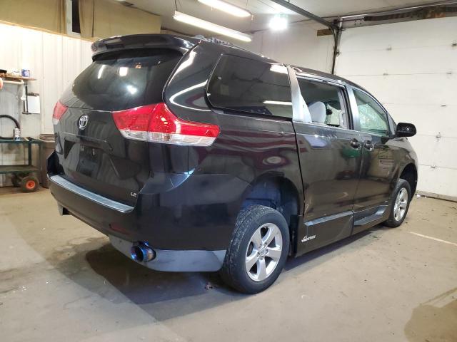 Obraz 3 z 2014 TOYOTA SIENNA LE 2014 z VIN 5TDKK3DCXES457671
