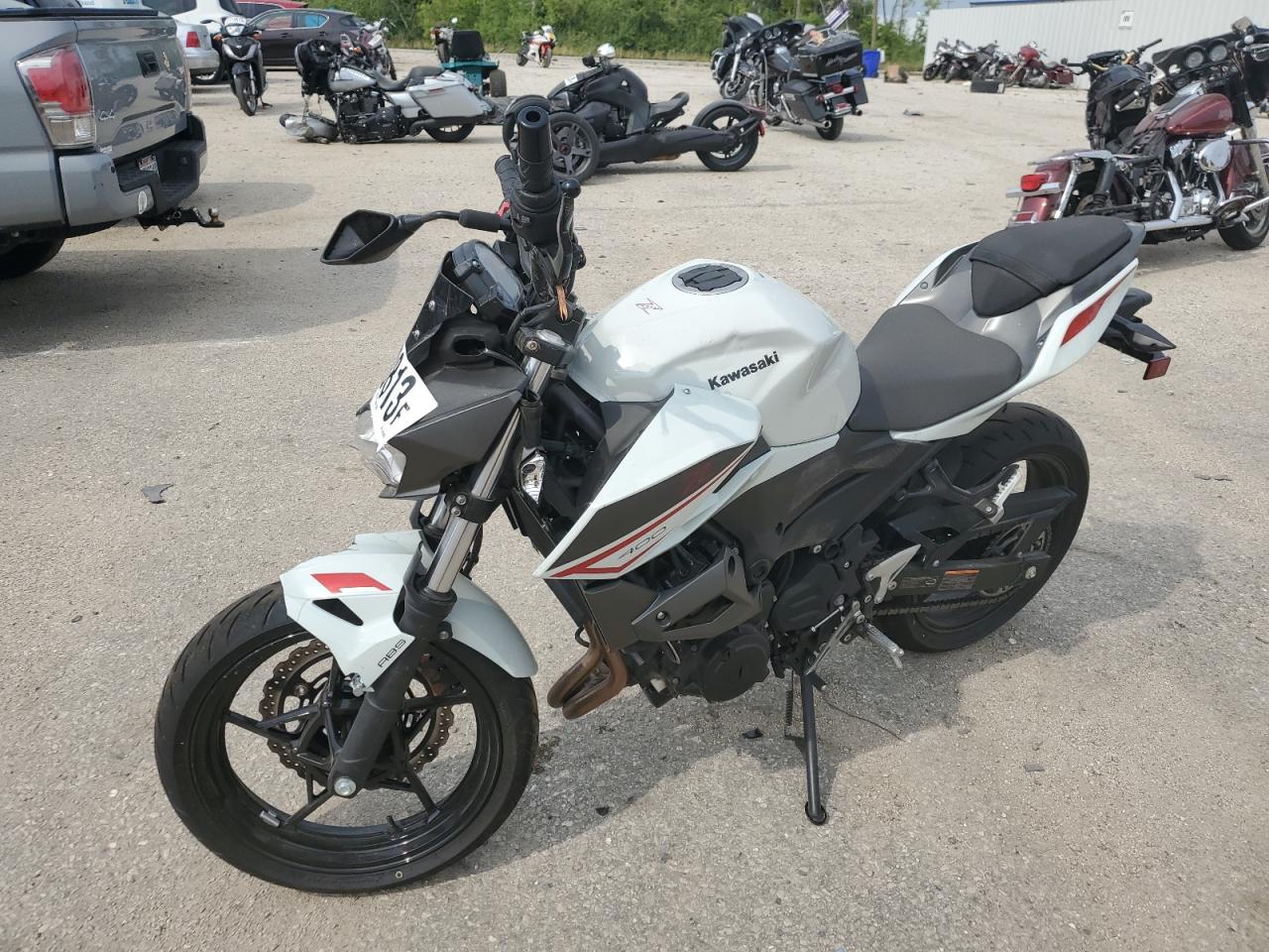 Obraz 2 z Kawasaki Er400 D 2023 z VIN JKAERKD16PDAP6865
