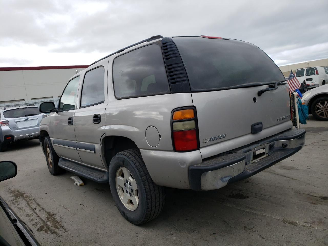 Изображение 2 2004 CHEVROLET TAHOE K1500 2004 с VIN 1GNEK13V54J191029