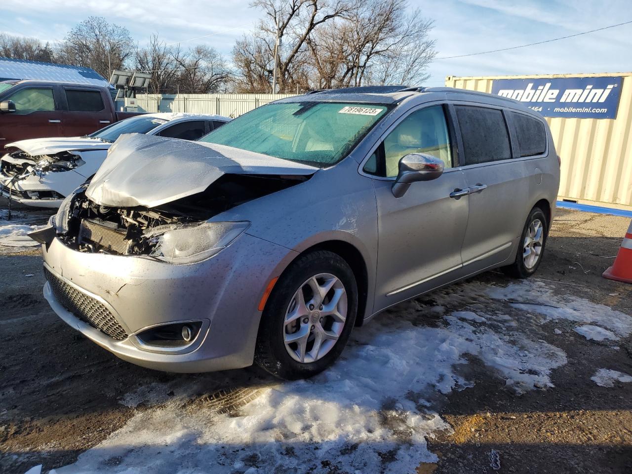 Obraz 2020 CHRYSLER PACIFICA LIMITED 2020