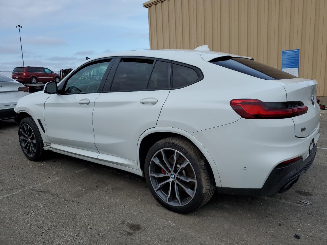 Obraz 2 z 2021 BMW X4 XDRIVEM40I 2021 z VIN 5UX2V5C0XM9G46183