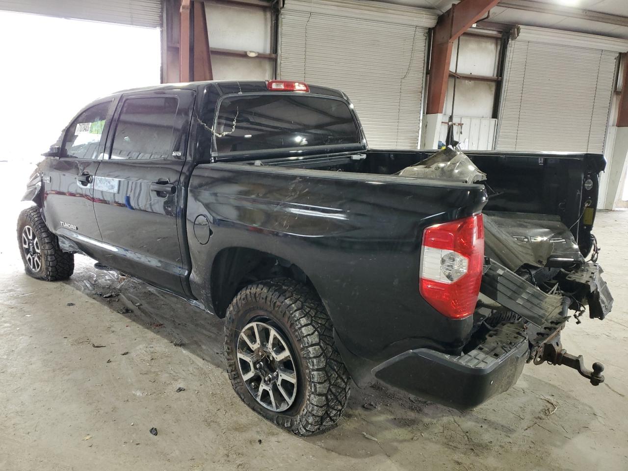 Image 2 of 2016 TOYOTA TUNDRA CREWMAX SR5 2016 with VIN 5TFDY5F18GX539264