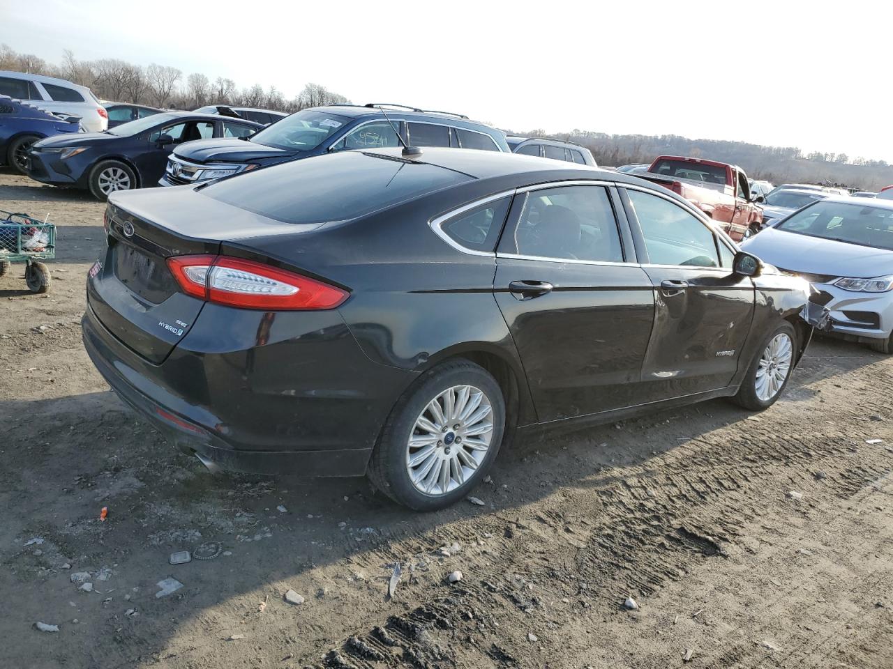 Image 3 of 2013 FORD FUSION SE HYBRID 2013 with VIN 3FA6P0LU8DR170736