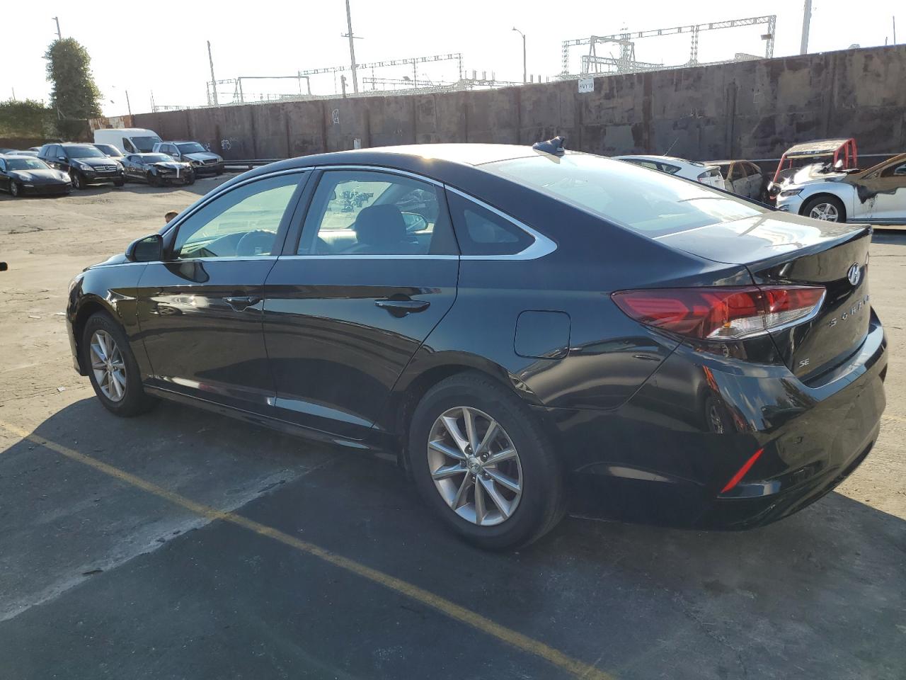 Obraz 2 z 2018 HYUNDAI SONATA SE 2018 z VIN 5NPE24AFXJH676910