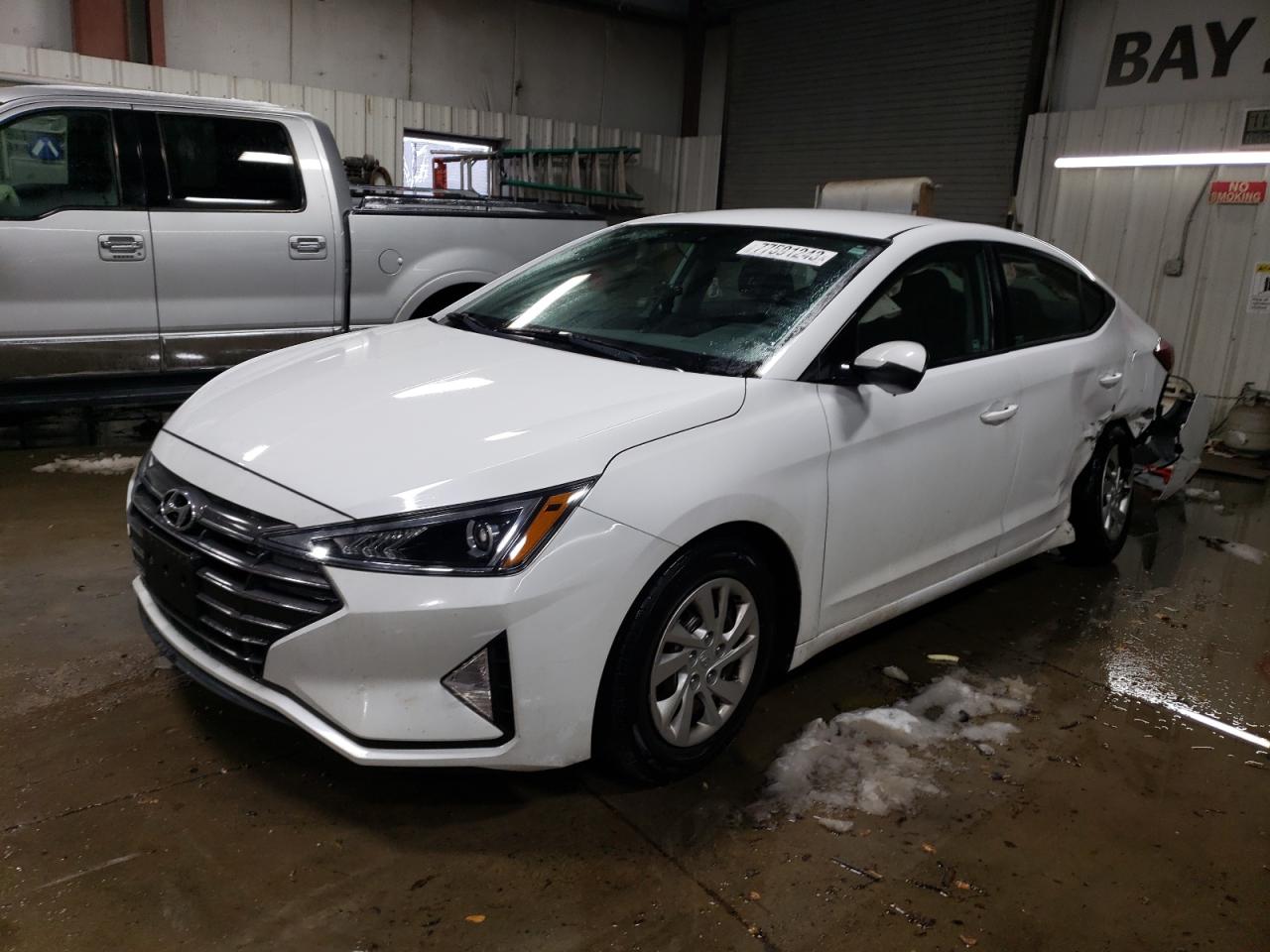 Изображение 1 2019 HYUNDAI ELANTRA SE 2019 с VIN 5NPD74LF0KH496427