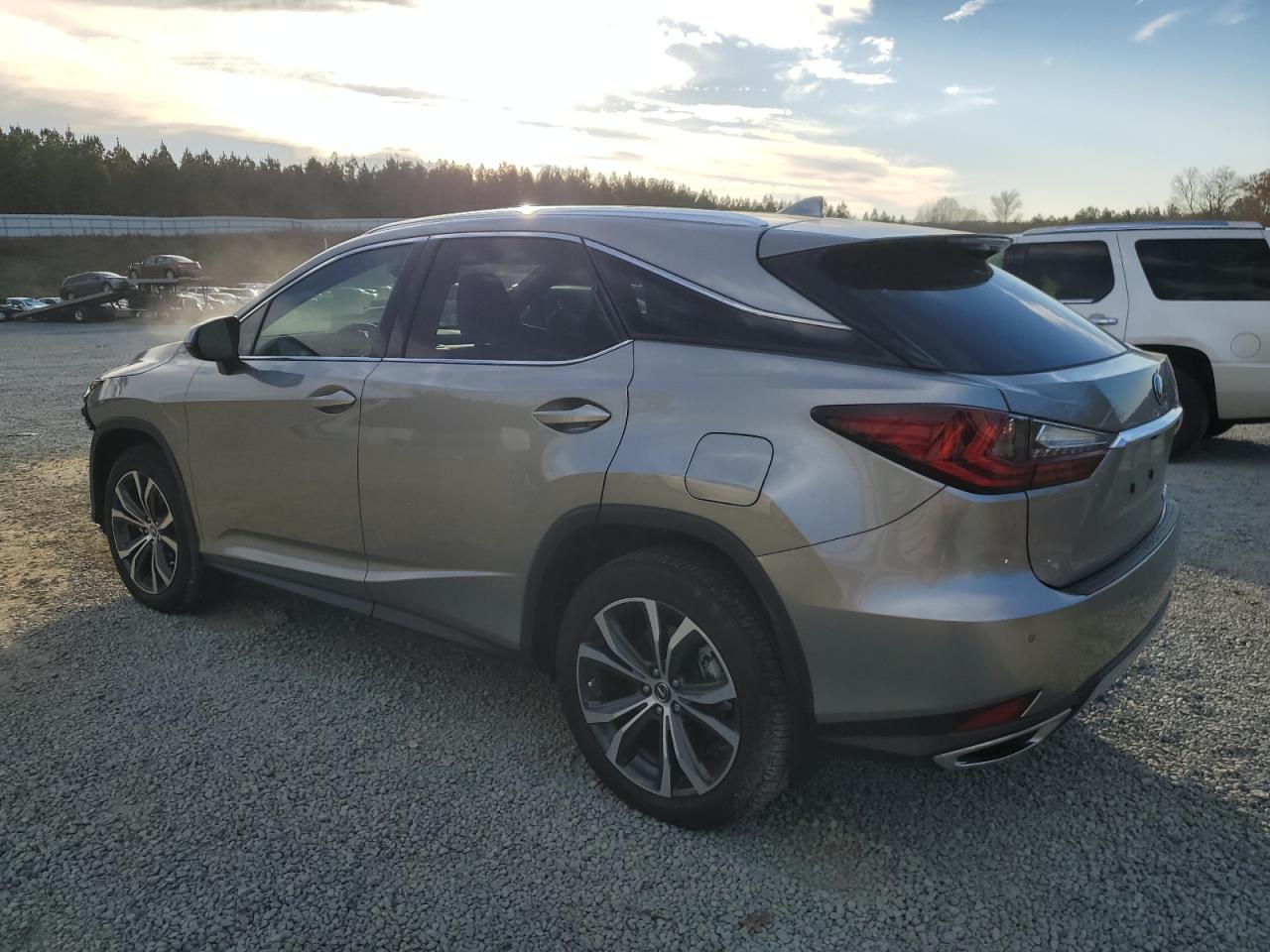 Изображение 2 2022 LEXUS RX 350 2022 с VIN 2T2HZMAA9NC234735