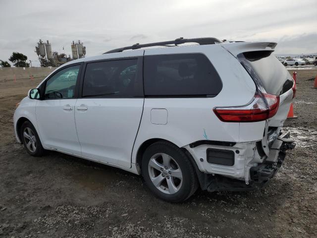 Изображение 2 2017 TOYOTA SIENNA LE 2017 с VIN 5TDKZ3DC8HS879650