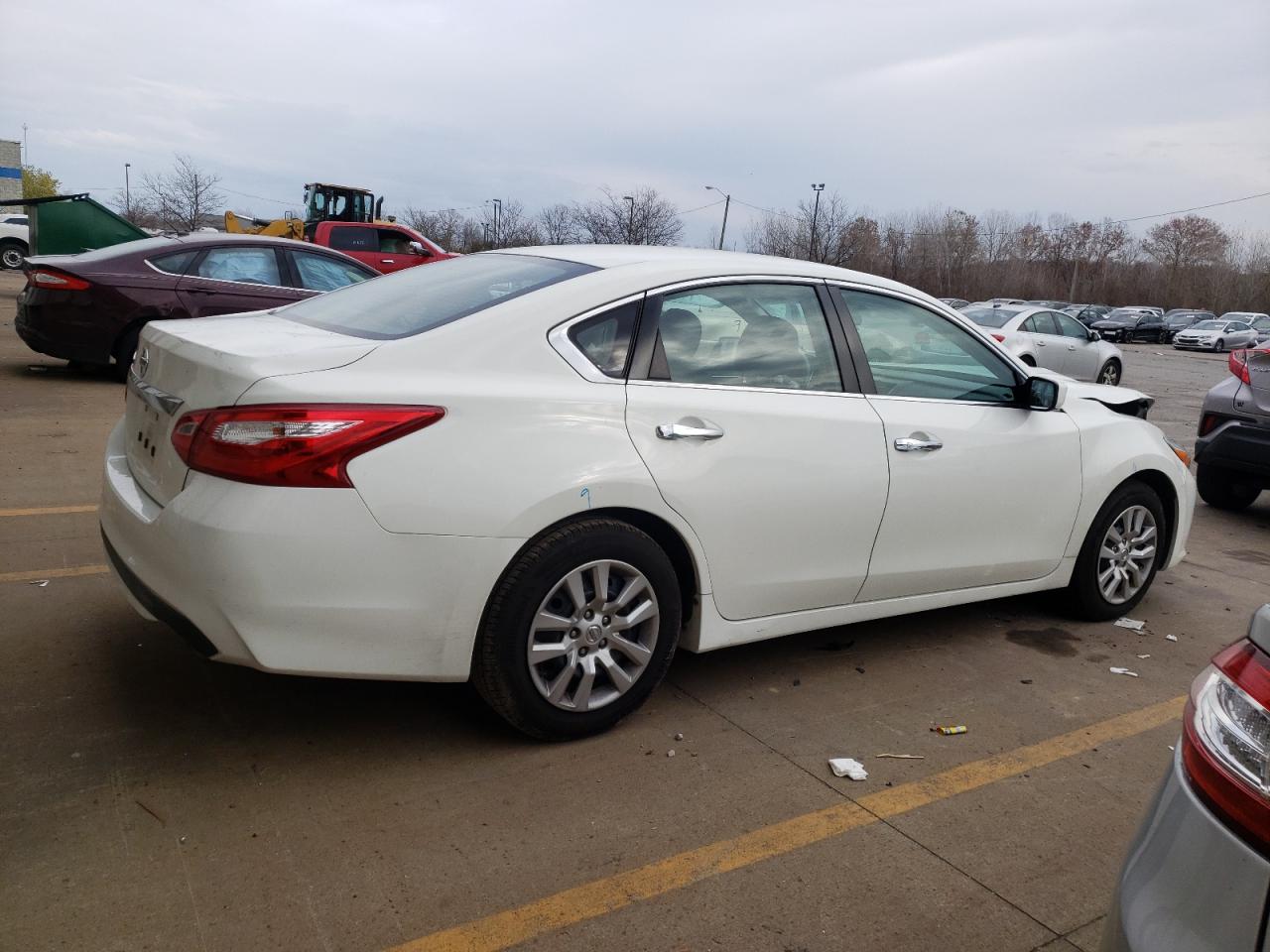 Изображение 3 2016 NISSAN ALTIMA 2.5 2016 с VIN 1N4AL3AP2GC207500