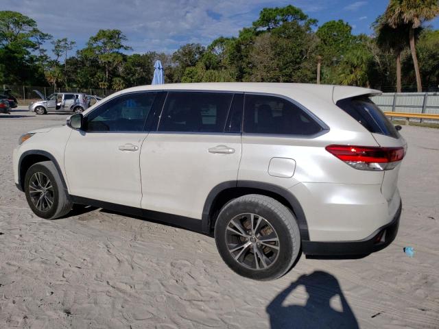 Изображение 2 2019 TOYOTA HIGHLANDER LE 2019 с VIN 5TDZZRFH7KS317935