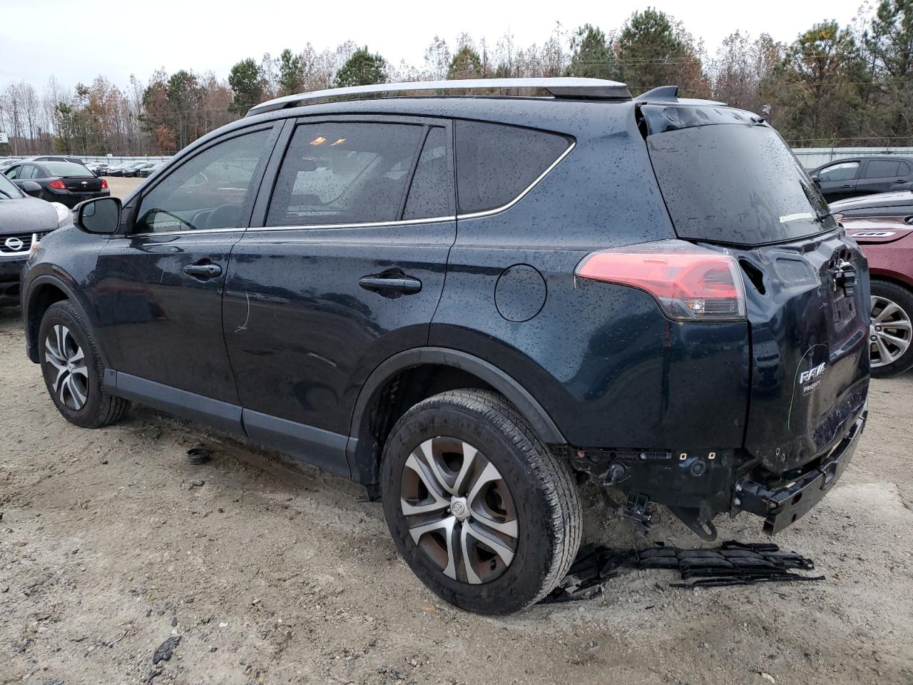 Image 2 of 2018 TOYOTA RAV4 LE 2018 with VIN JTMZFREV0JJ183300