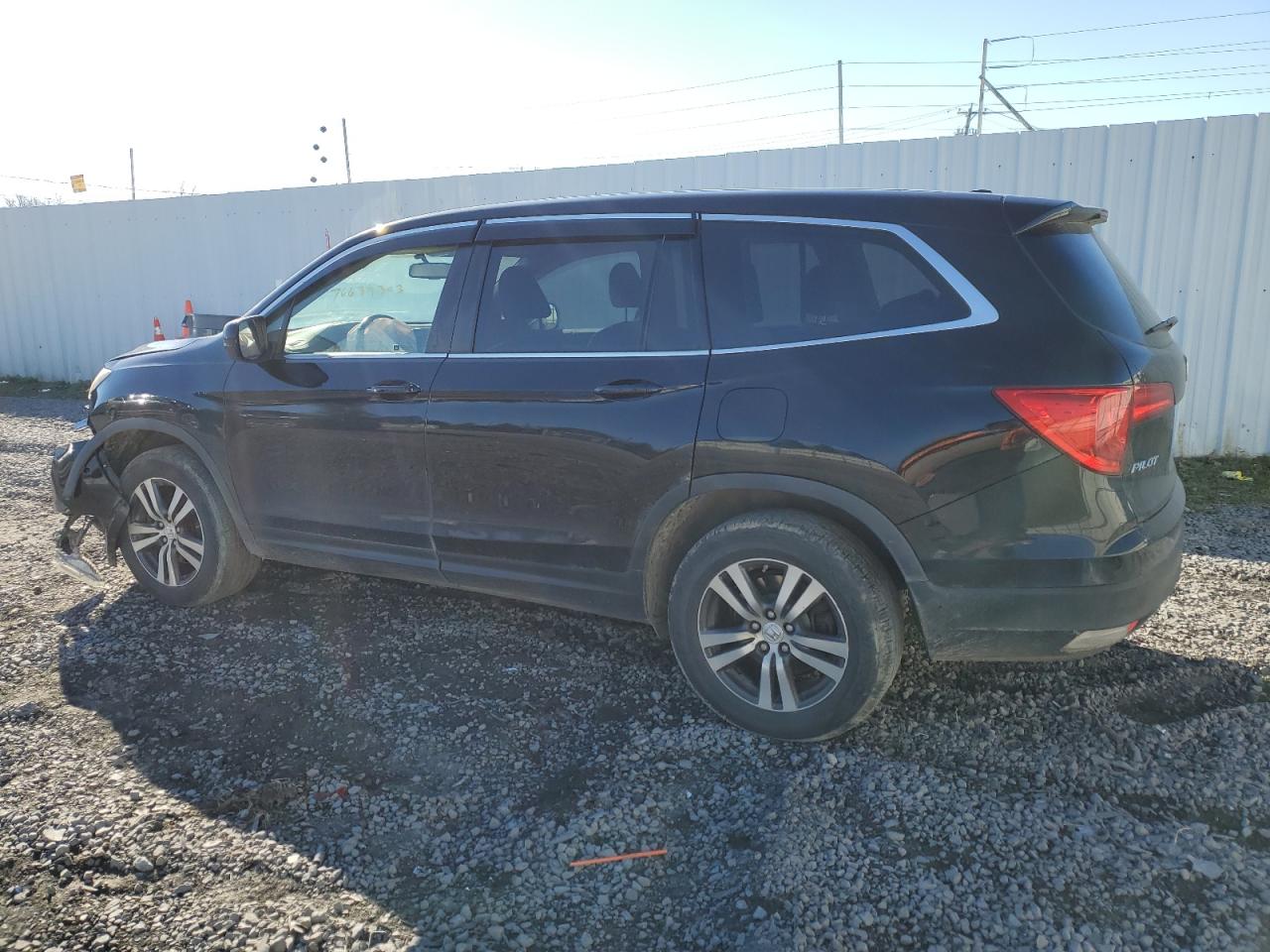 Obraz 2 z 2017 HONDA PILOT EXL 2017 z VIN 5FNYF6H55HB081062