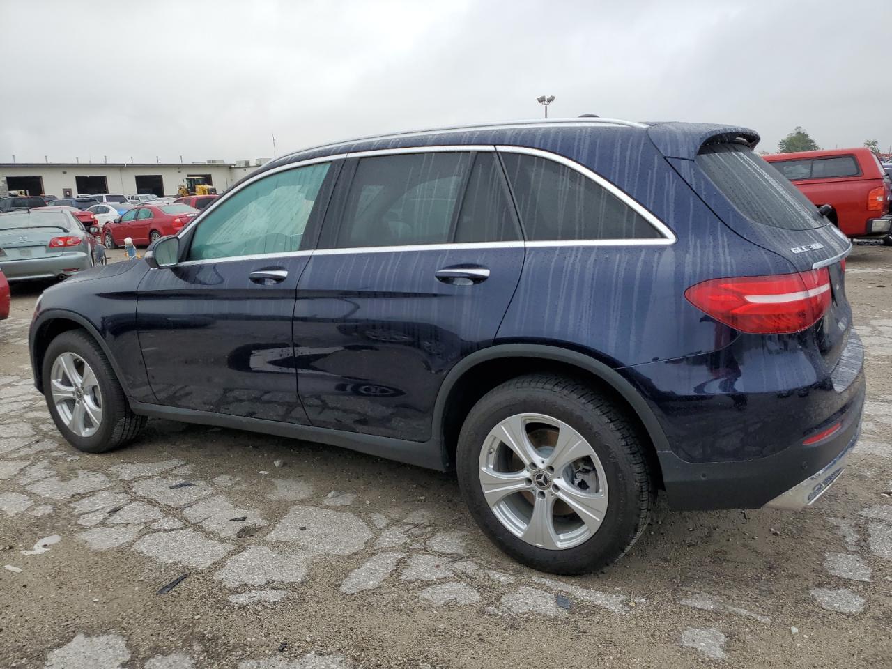 Image 2 of 2018 MERCEDES-BENZ GLC 300 4MATIC 2018 with VIN WDC0G4KB7JV039068