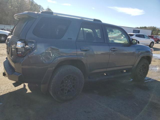 Image 3 of 2022 TOYOTA 4RUNNER SR5/SR5 PREMIUM 2022 with VIN JTENU5JR5N6006316