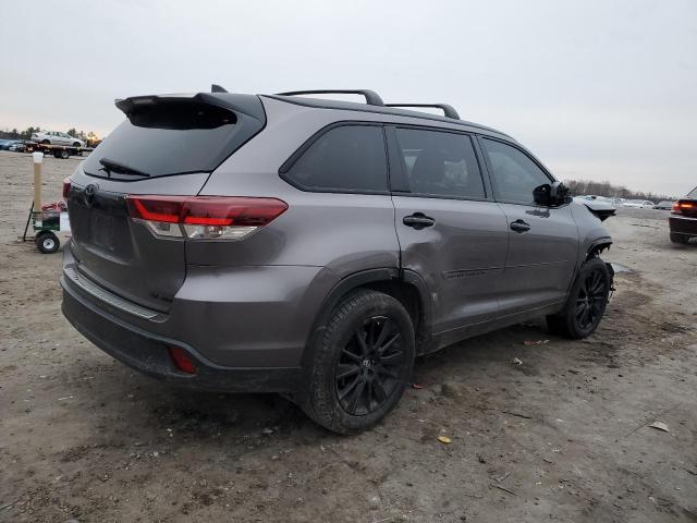 Obraz 3 z 2019 TOYOTA HIGHLANDER SE 2019 z VIN 5TDJZRFH5KS964265