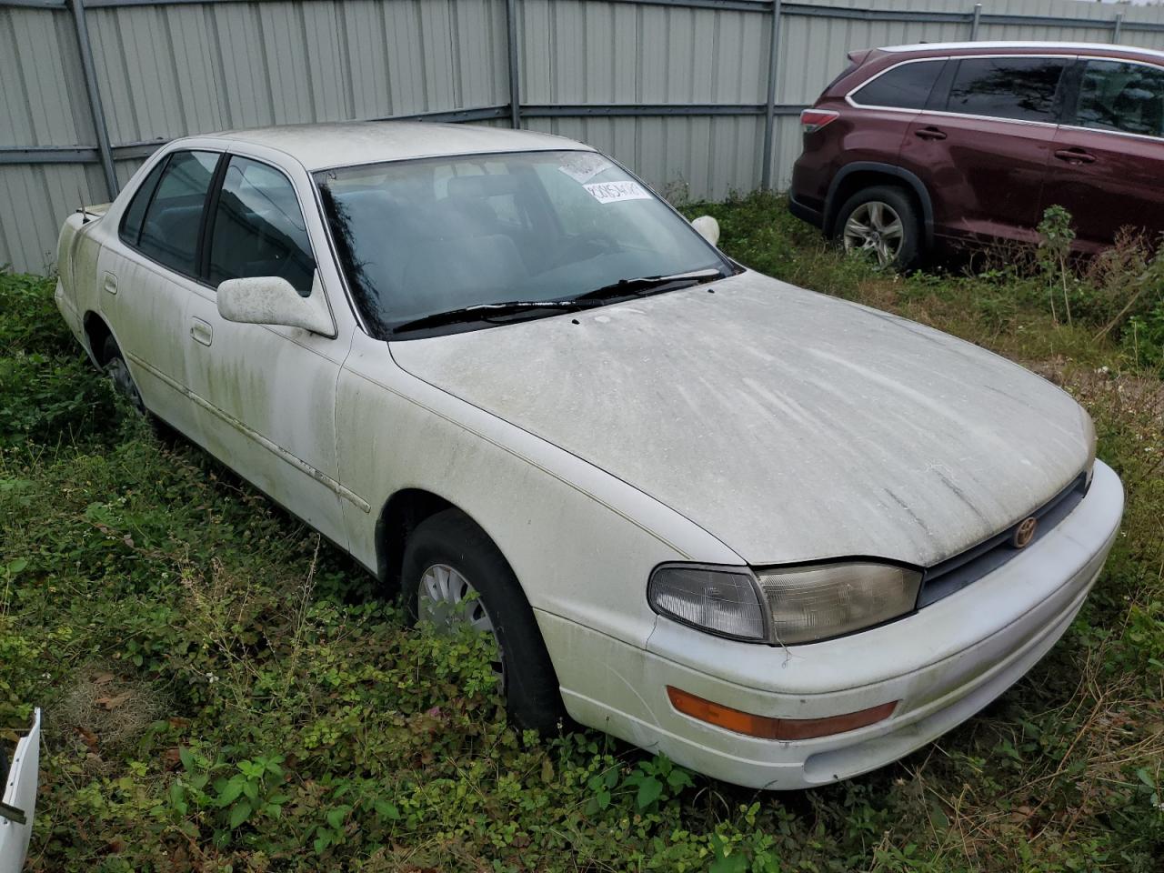 Obraz 1 z 1993 TOYOTA CAMRY LE 1993 z VIN 4T1SK12E0PU215734