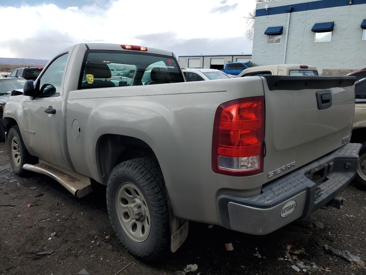 Image 2 of 2007 GMC NEW SIERRA C1500 2007 with VIN 1GTEC14CX7Z528495
