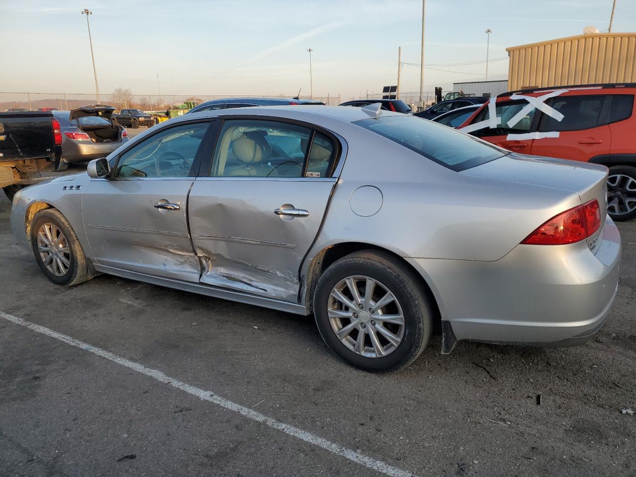 Obraz 2 z 2011 BUICK LUCERNE CXL 2011 z VIN 1G4HC5EM0BU135442