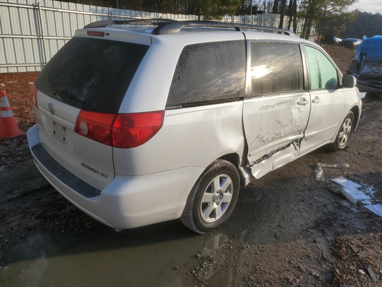 Obraz 3 z 2006 TOYOTA SIENNA XLE 2006 z VIN 5TDZA22C16S399529