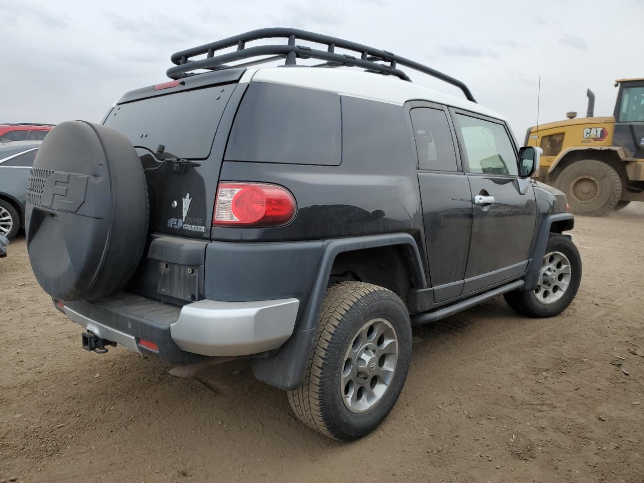 Изображение 3 2011 TOYOTA FJ CRUISER  2011 с VIN JTEBU4BF6BK100886