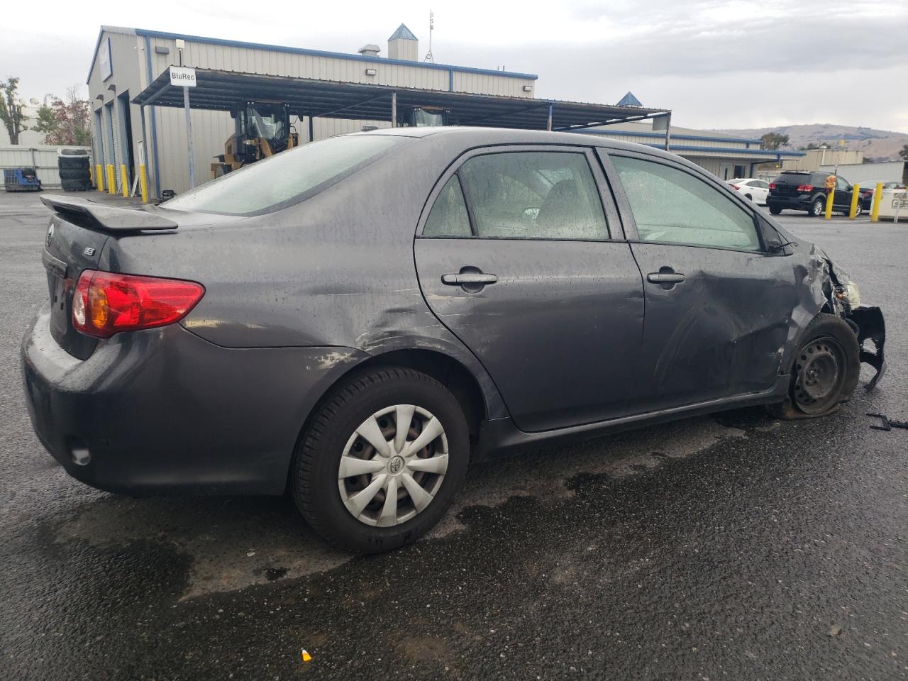 Image 3 of 2010 TOYOTA COROLLA BASE 2010 with VIN JTDBU4EE5A9107616