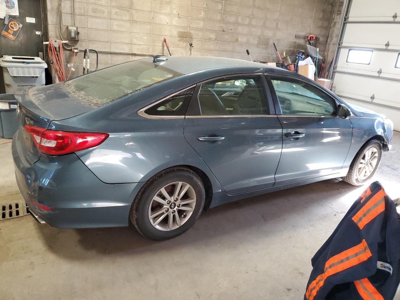 Image 3 of 2015 HYUNDAI SONATA SE 2015 with VIN 5NPE24AF4FH132846
