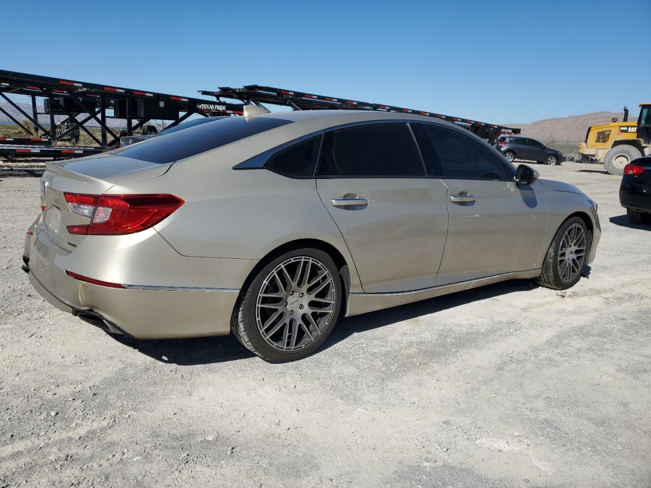 Изображение 3 2018 HONDA ACCORD TOURING 2018 с VIN 1HGCV1F90JA160919