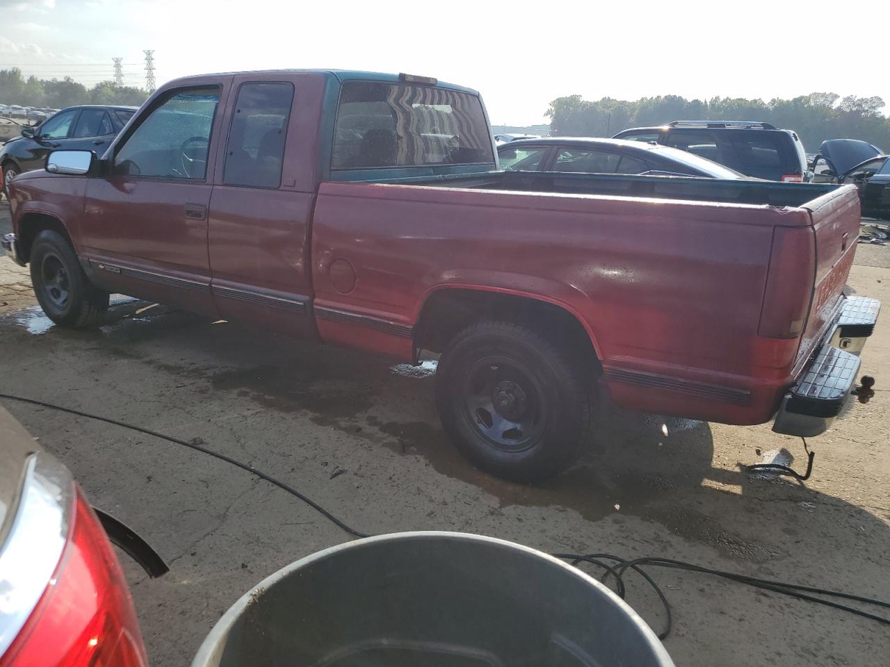 Image 2 of 1996 CHEVROLET GMT-400 C1500 1996 with VIN 2GCEC19W2T1152719