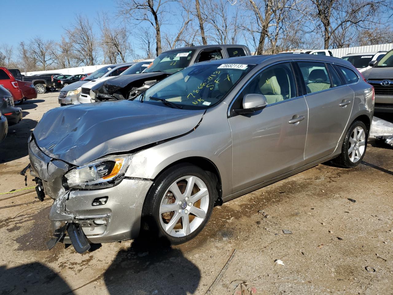 2016 VOLVO V60 T5 PLATINUM 2016 image