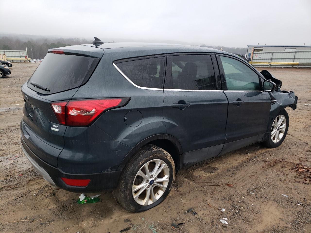 Изображение 3 2019 FORD ESCAPE SE 2019 с VIN 1FMCU0GD7KUB14661