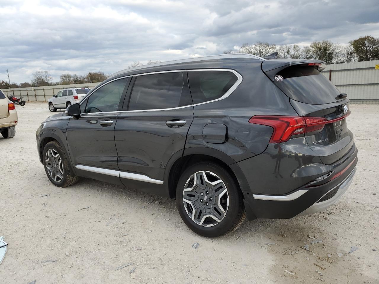 Image 2 of 2022 HYUNDAI SANTA FE LIMITED 2022 with VIN 5NMS44AL2NH461270