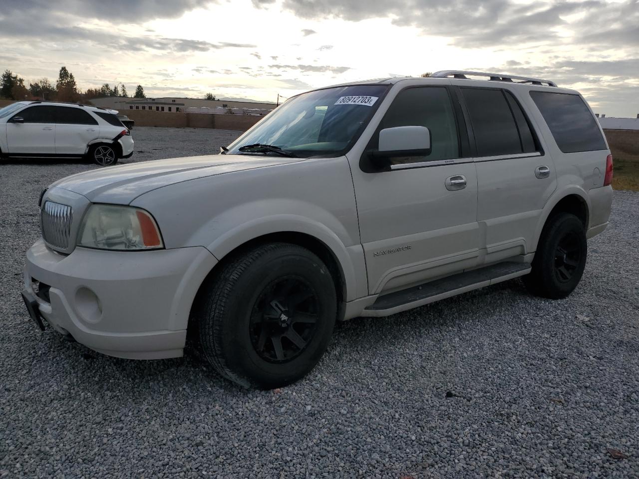 2004 LINCOLN NAVIGATOR  2004 image