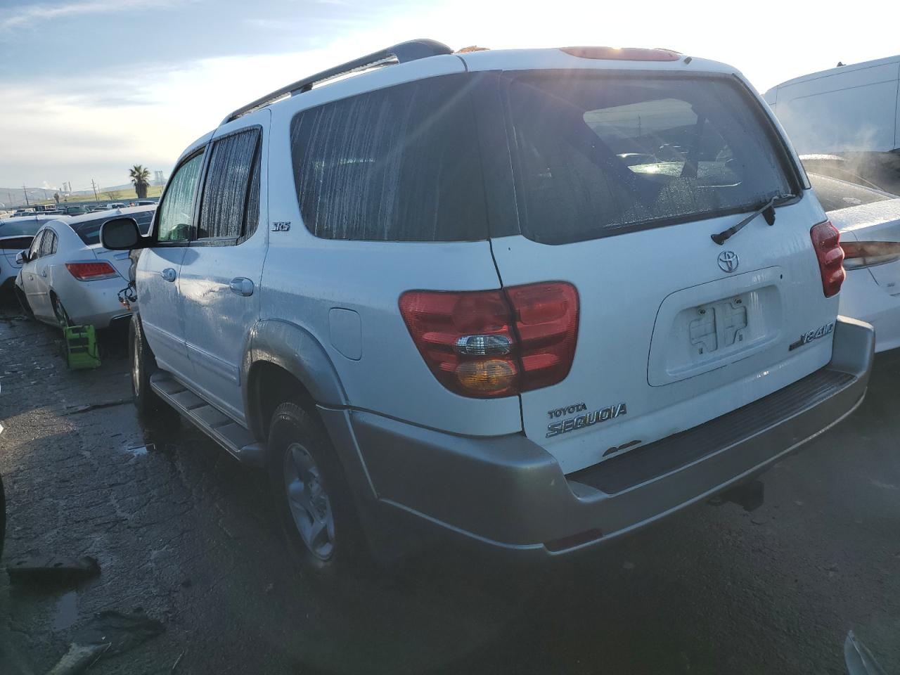 Image 2 of 2001 TOYOTA SEQUOIA SR5 2001 with VIN 5TDBT44A91S055488