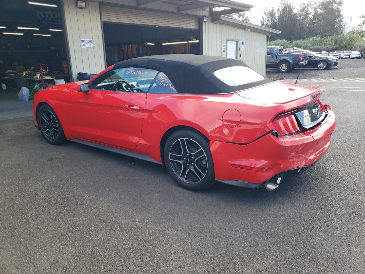 Изображение 2 2020 FORD MUSTANG  2020 с VIN 1FATP8UH8L5125901