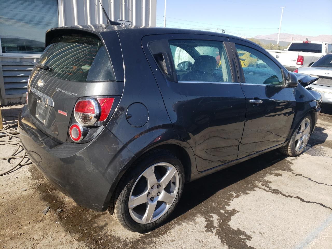 Изображение 3 2014 CHEVROLET SONIC LTZ 2014 с VIN 1G1JE6SB9E4131010