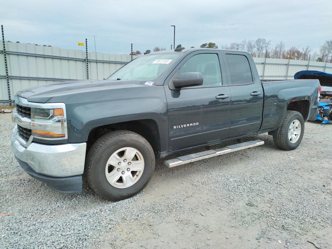 Obraz 1 z 2018 CHEVROLET SILVERADO C1500 LT 2018 z VIN 1GCRCREH1JZ184315