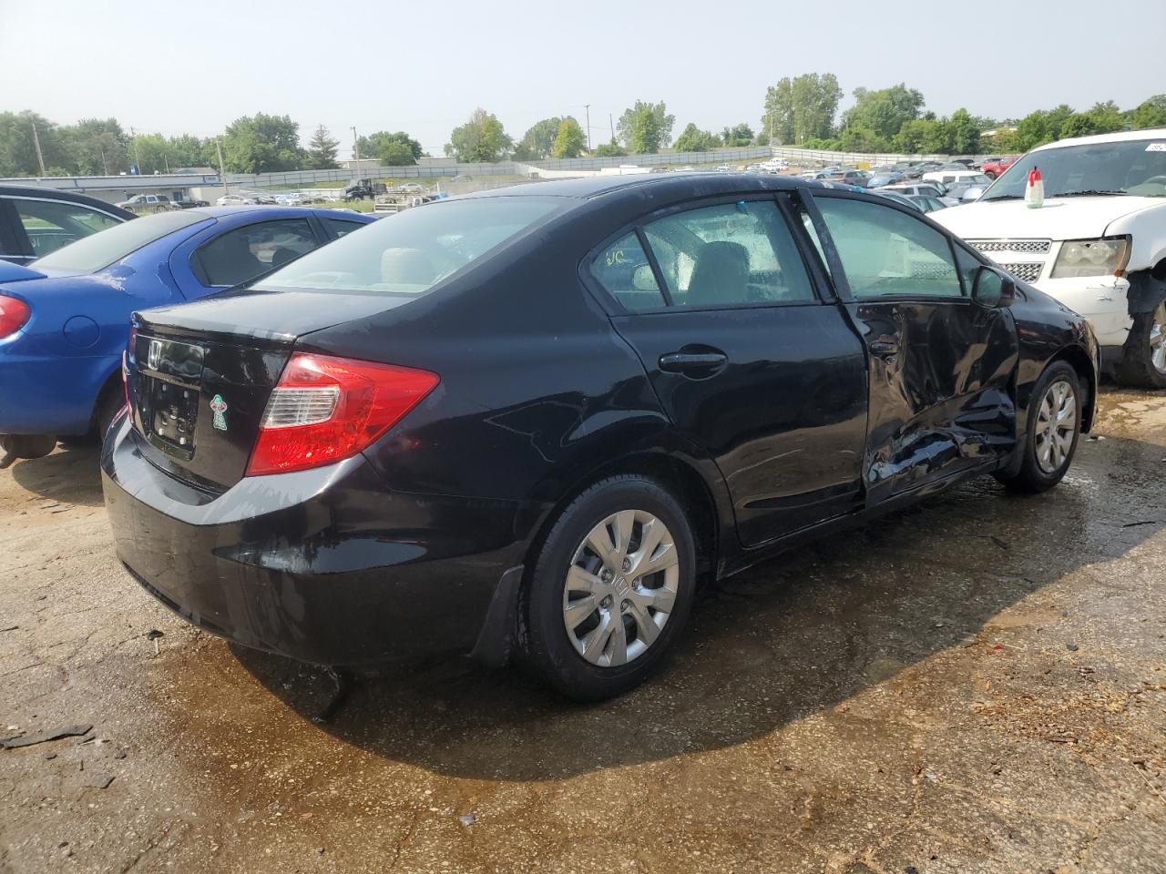 Изображение 3 2012 HONDA CIVIC LX 2012 с VIN 19XFB2F57CE003671