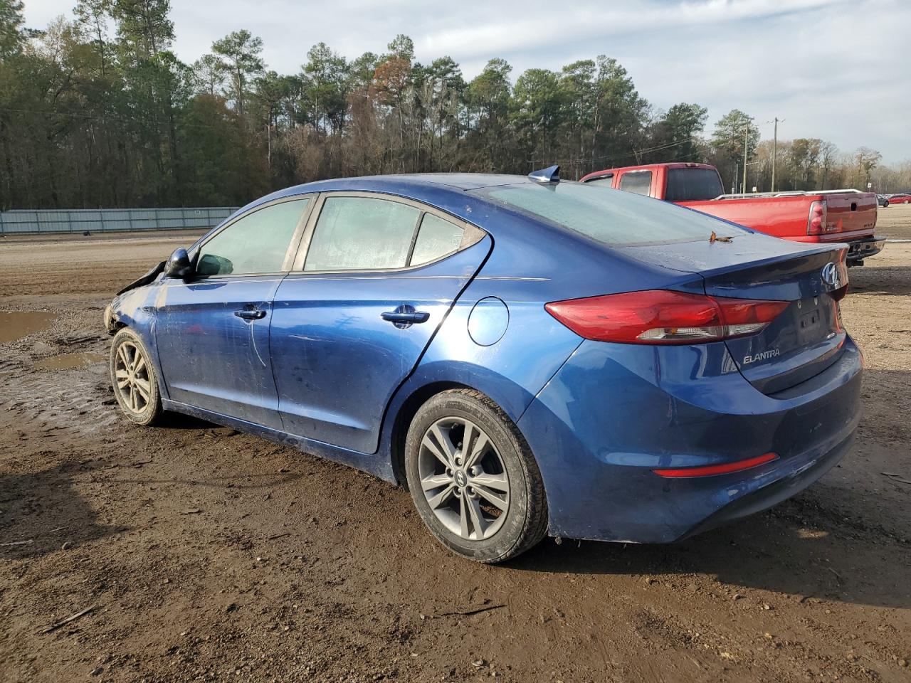 Image 2 of 2017 HYUNDAI ELANTRA SE 2017 with VIN 5NPD84LFXHH186789