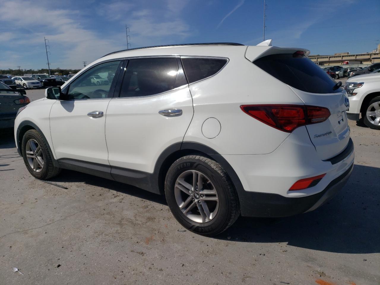 Obraz 2 z 2017 HYUNDAI SANTA FE SPORT  2017 z VIN 5NMZU3LB8HH012497