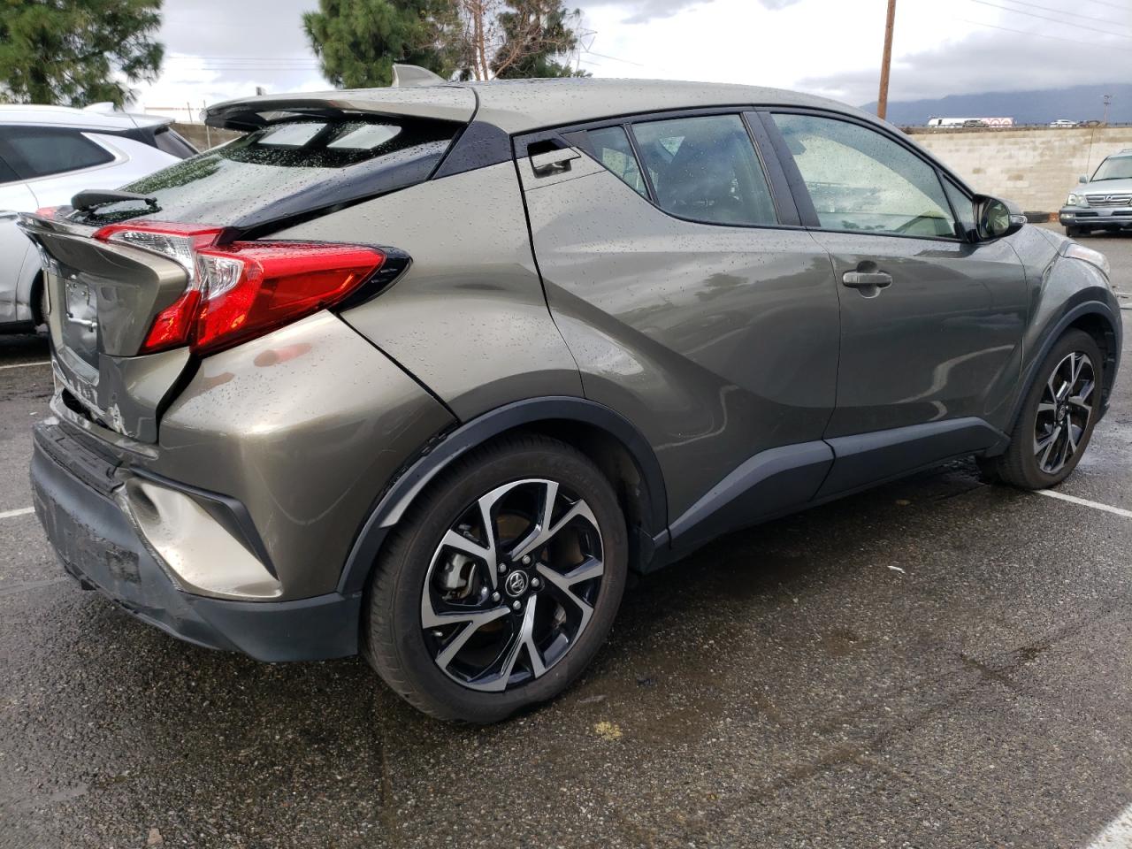 Изображение 3 2021 TOYOTA C-HR XLE 2021 с VIN JTNKHMBX0M1118306