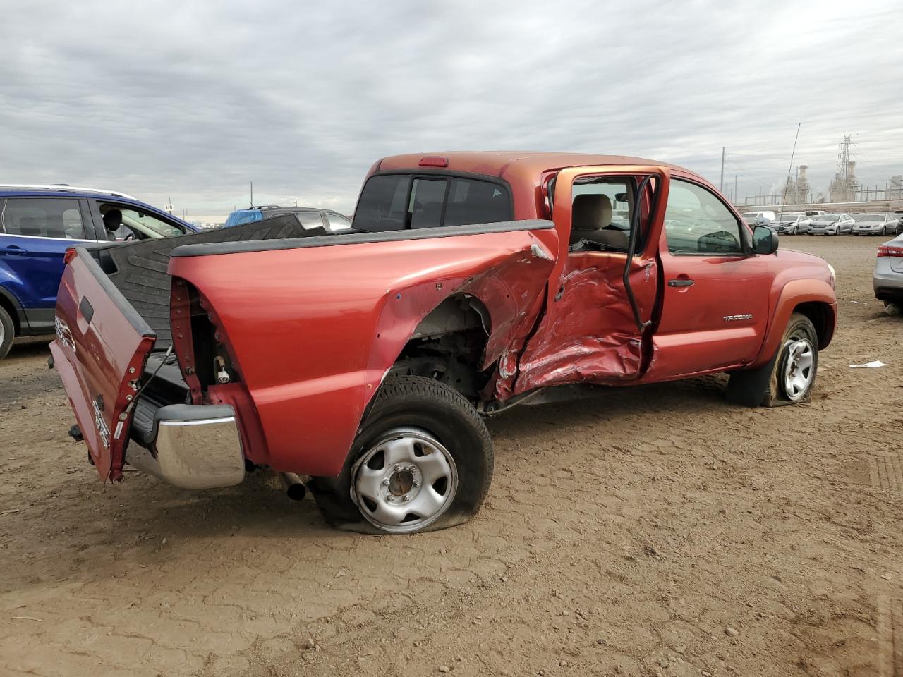 Image 3 of 2005 TOYOTA TACOMA DOUBLE CAB PRERUNNER 2005 with VIN 5TEJU62N15Z061045