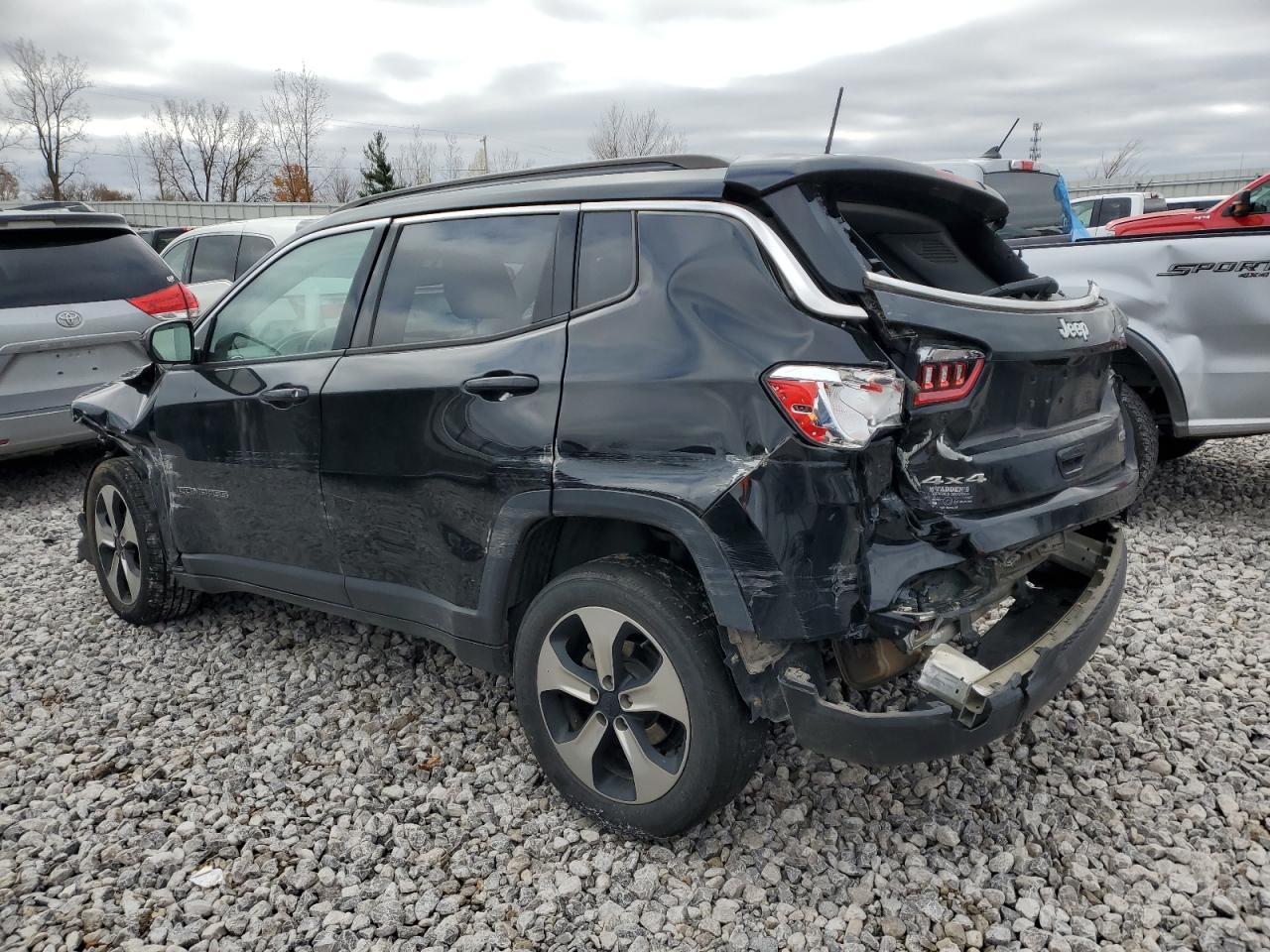 Obraz 2 z 2018 JEEP COMPASS LATITUDE 2018 z VIN 3C4NJDBB6JT201141