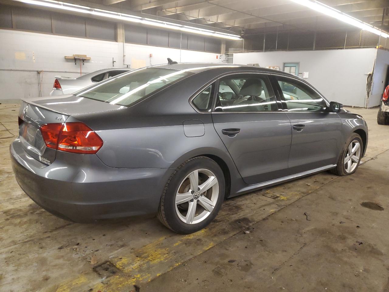 Image 3 of 2015 VOLKSWAGEN PASSAT S 2015 with VIN 1VWAS7A33FC121920