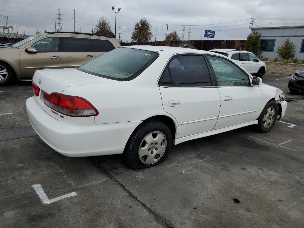 Image 3 of 2002 HONDA ACCORD EX 2002 with VIN 1HGCG16542A006447