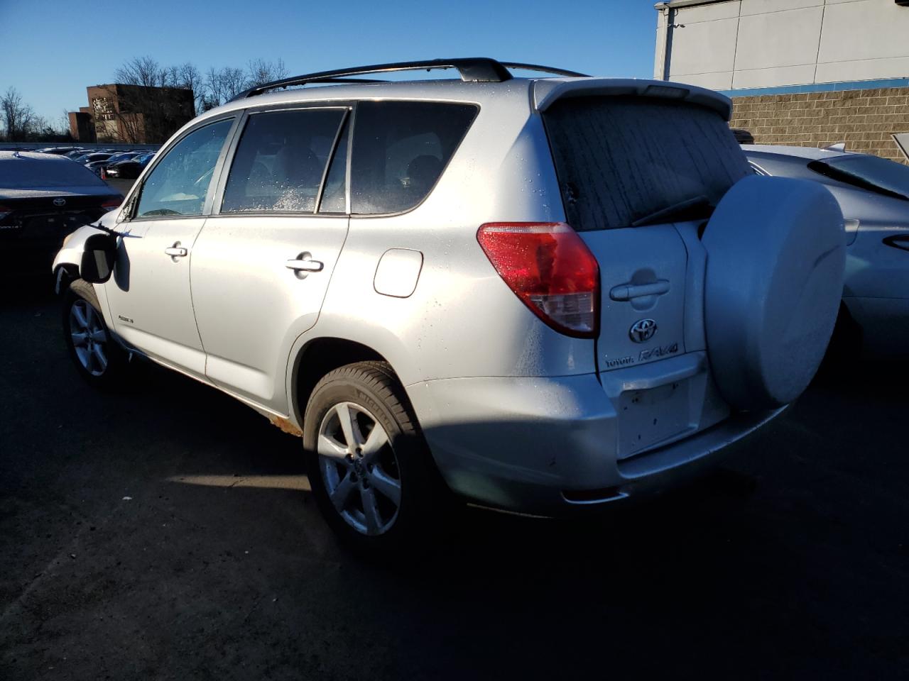 Изображение 2 2007 TOYOTA RAV4 LIMITED 2007 с VIN JTMBK31V875020055